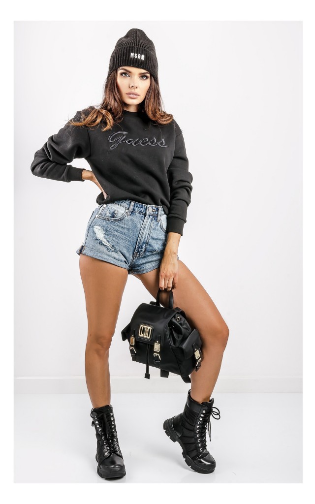 Bluza Guess Z Wyszywanym Logo Czarna