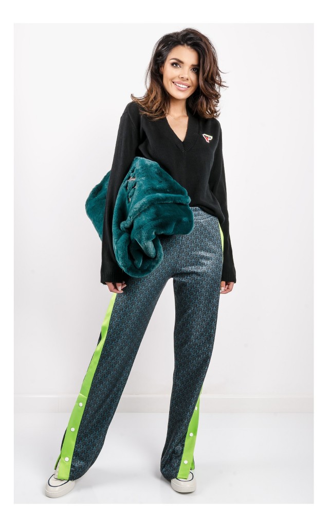 Sweter Ice Play Dekolt W Serek Czarny
