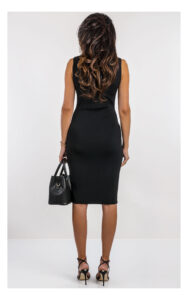 sukienka dzianinowa bodycon marciano guess na modelce-widok od tyłu