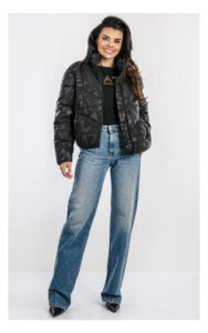 Kurtka EA7 zimowa bomber w monogram czarna