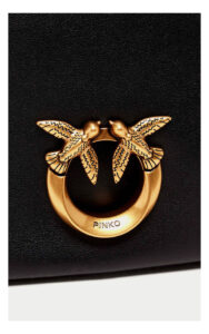 Pinko Click Soft Horizontal czarna torebka damska – prostokątna skórzana kopertówka z metalowym logo i regulowanym paskiem na ramię – idealna do casualowych i wieczorowych stylizacji