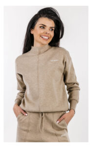 Sweter GUESS Active z golfem beżowy