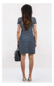 Sukienka GUESS polo w paski granatowa